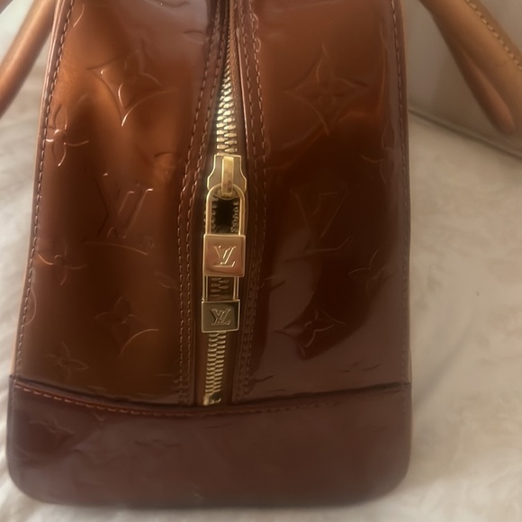 đź’Żauthentic Louis Vuitton Bronze Epi - Picture 13 of 16